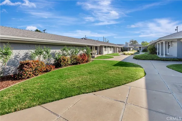 $3,295 | 1214 East 1st Street, Tustin, CA 92780