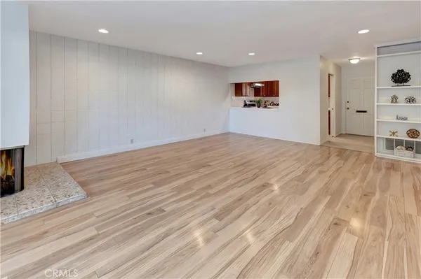 $3,295 | 1214 East 1st Street, Tustin, CA 92780