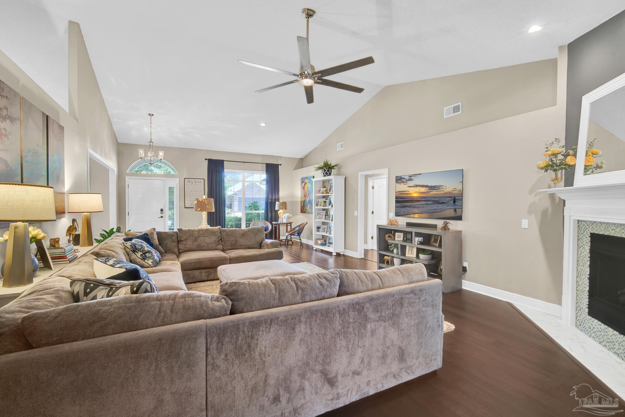 16461 Innerarity Point Road Pensacola, FL 32507 - Photo 16 of 50 Gallery Image 16