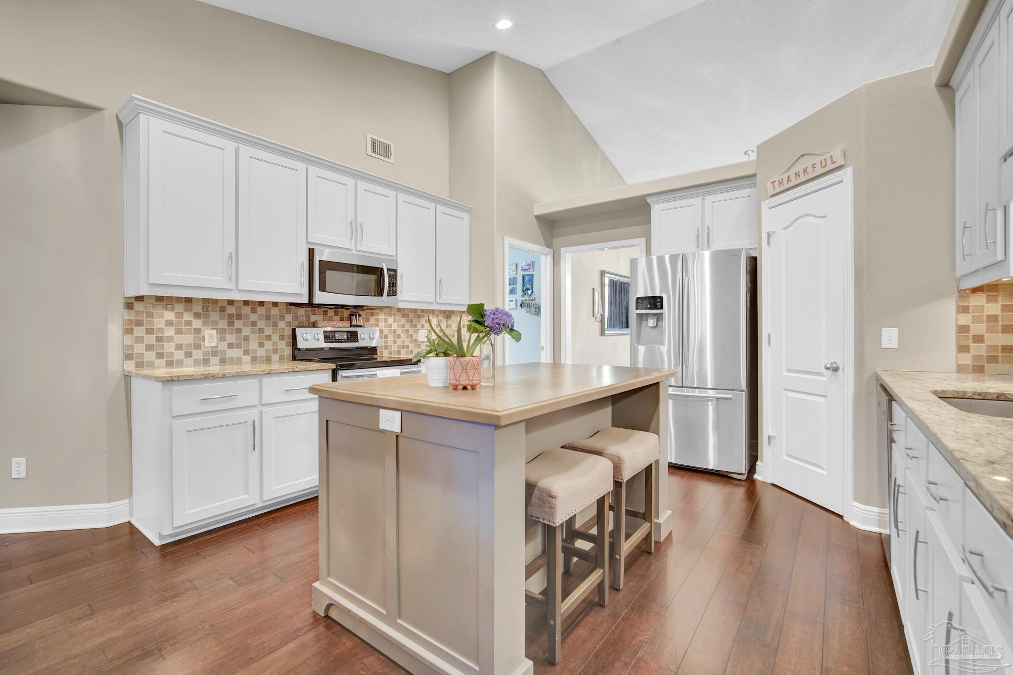 16461 Innerarity Point Road Pensacola, FL 32507 - Photo 22 of 50 Gallery Image 22