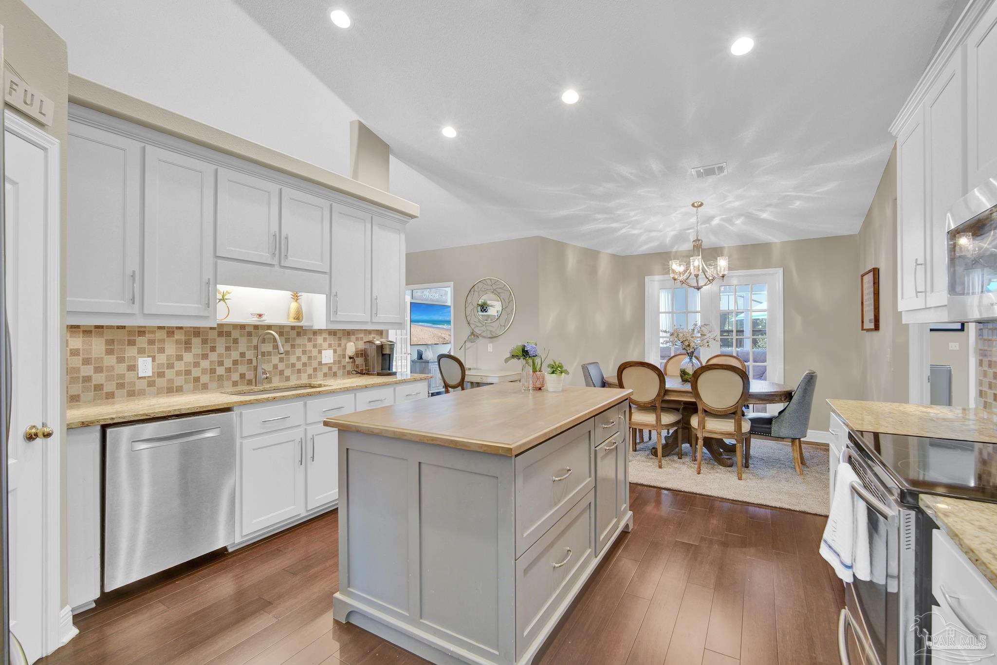 16461 Innerarity Point Road Pensacola, FL 32507 - Photo 24 of 50 Gallery Image 24