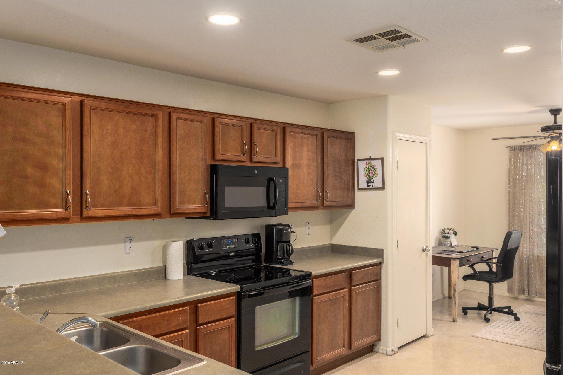 6722 West Beverly Road Laveen, AZ 85339 - Photo 4 of 27 Beverly (4)