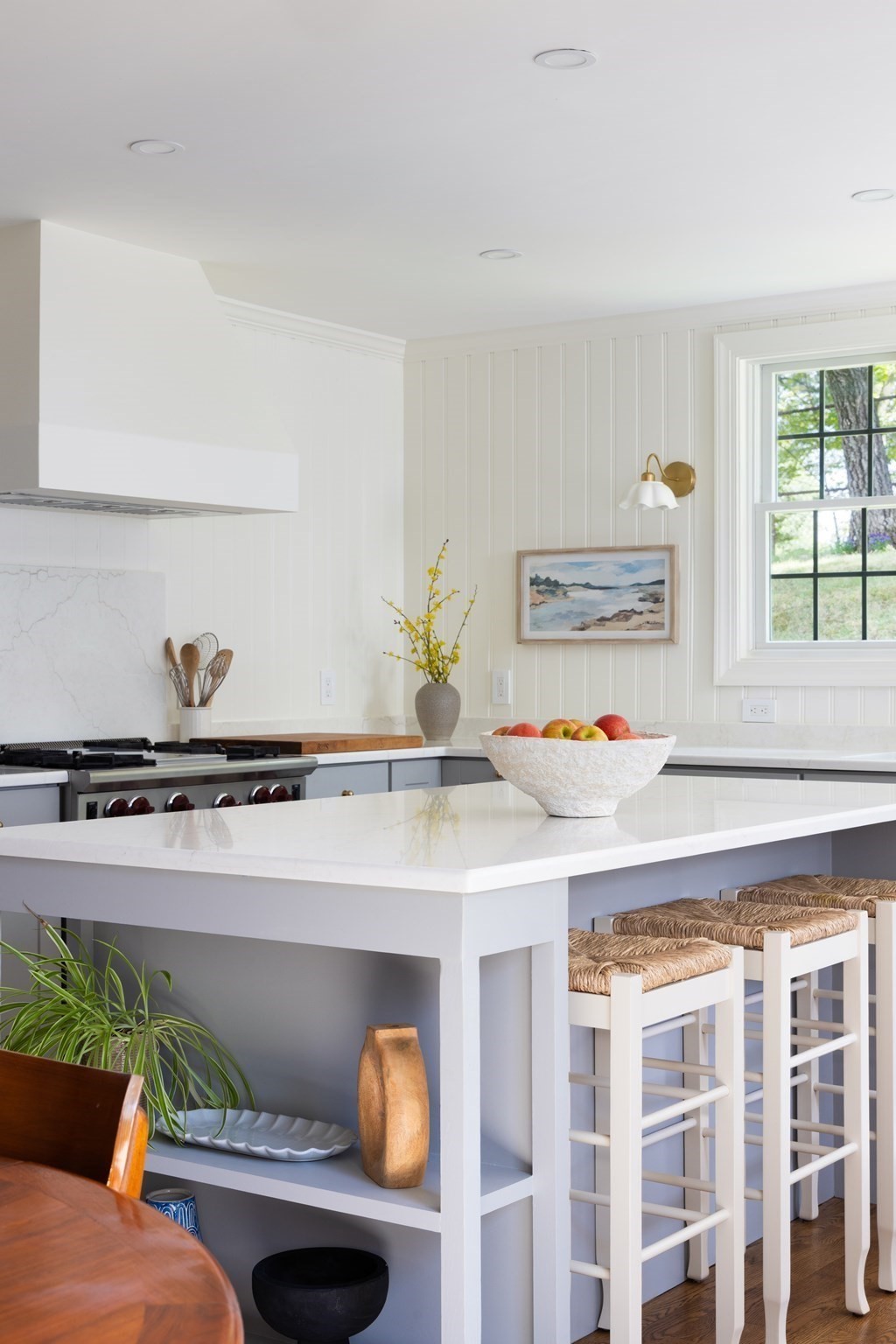 154 Bellingham Road Brookline, MA 02467 - Photo 3 of 20 Gallery Image 3
