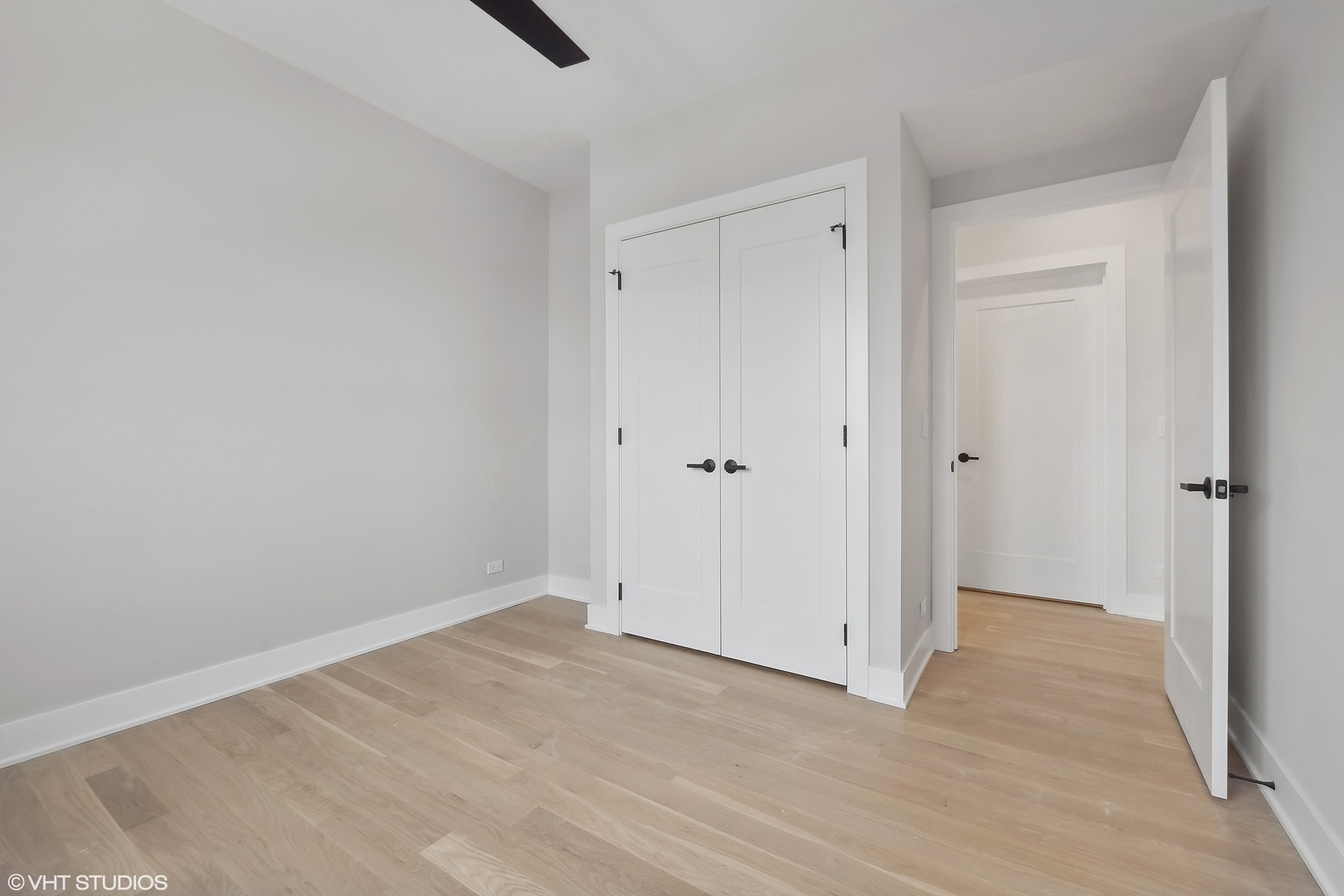 4537 North Clark Street, Unit 4D Chicago, IL 60640 - Photo 18 of 29 a view of an empty room