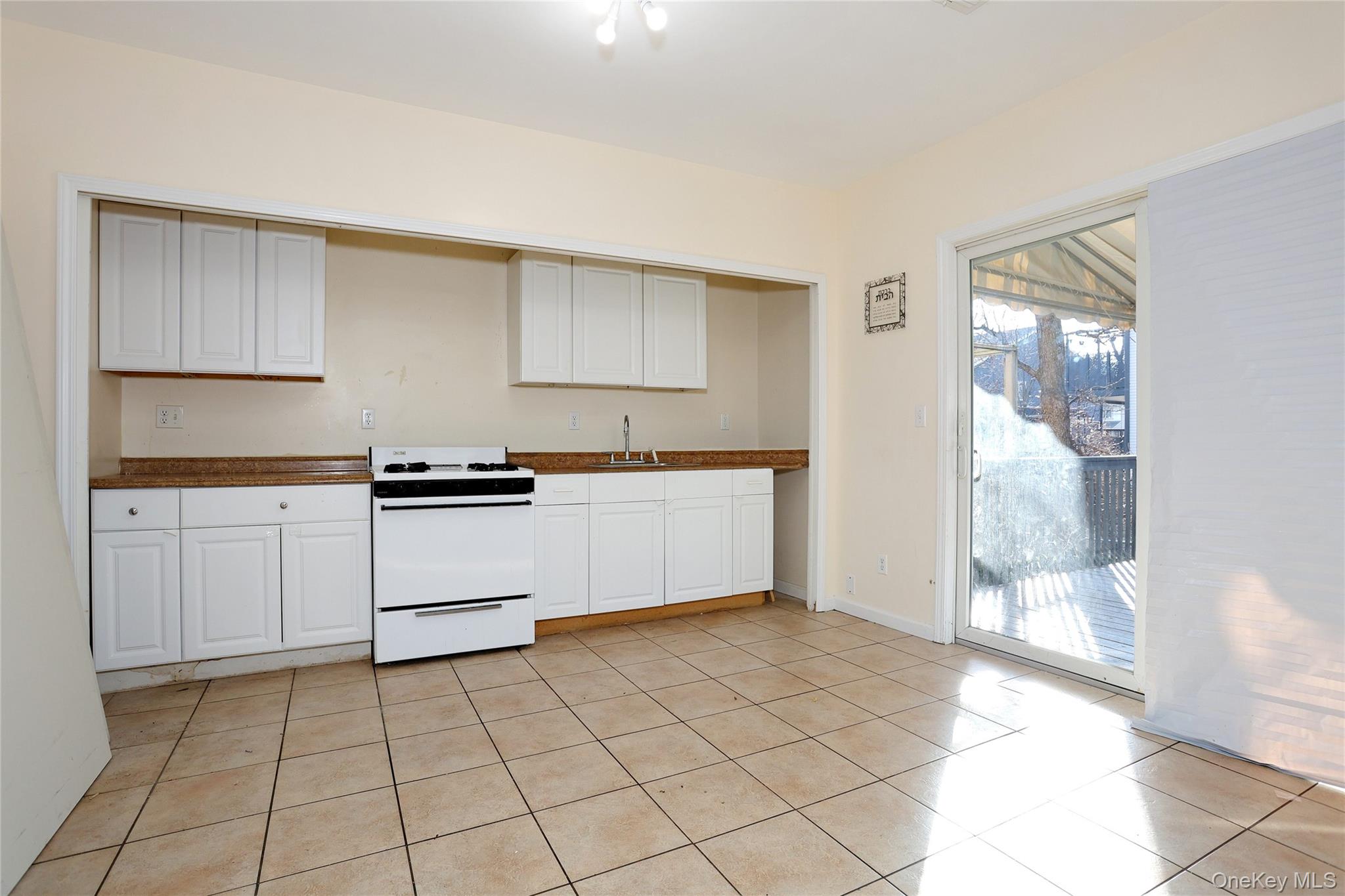 11 Laura Place, Unit 2 Spring Valley, NY 10977 - Photo 16 of 48