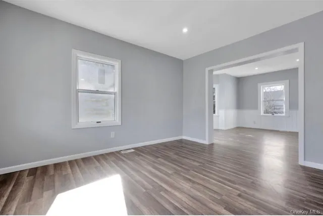 $4,600 | 178 North Ocean Avenue, Patchogue, NY 11772