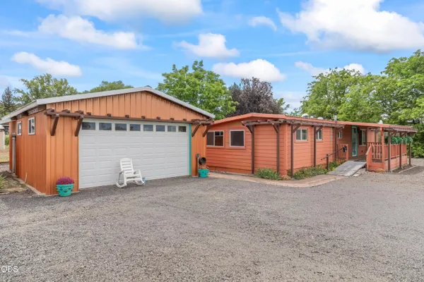 $235,000 | 2088 Southeast Rose Lane, Prineville, OR 97754