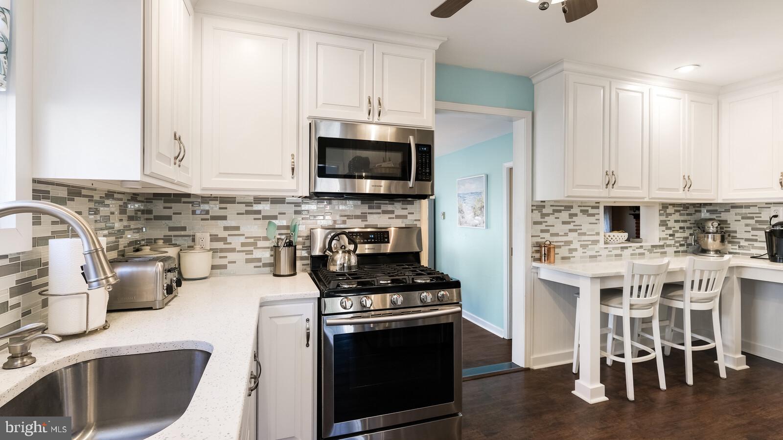 33 Belmar Road Hatboro, PA 19040 - Photo 5 of 27 Kitchen