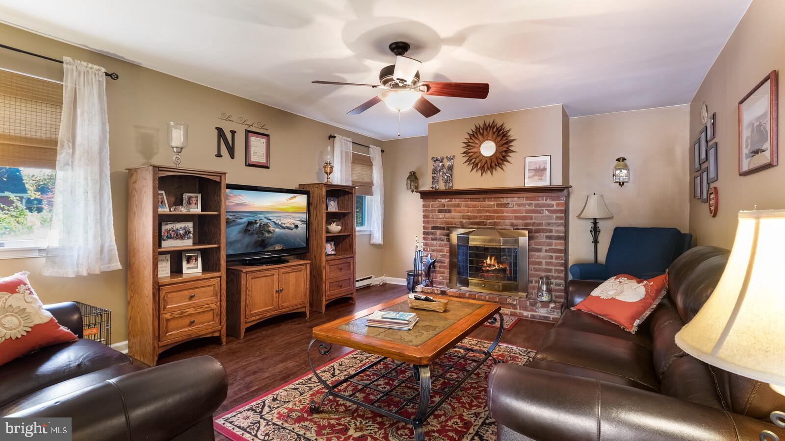 33 Belmar Road Hatboro, PA 19040 - Photo 10 of 27 Family Room