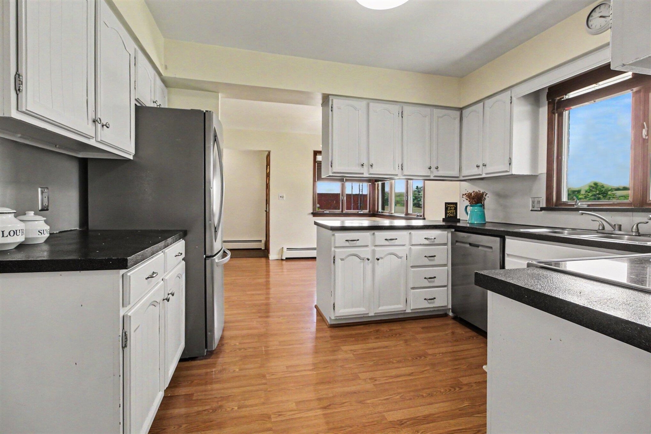 7610 Willis Road Ypsilanti, MI 48197 - Photo 8 of 38