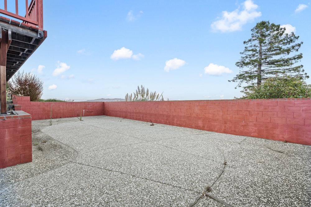 708 Morningside Drive Millbrae, CA 94030 - Photo 22 of 36 a view of an empty room
