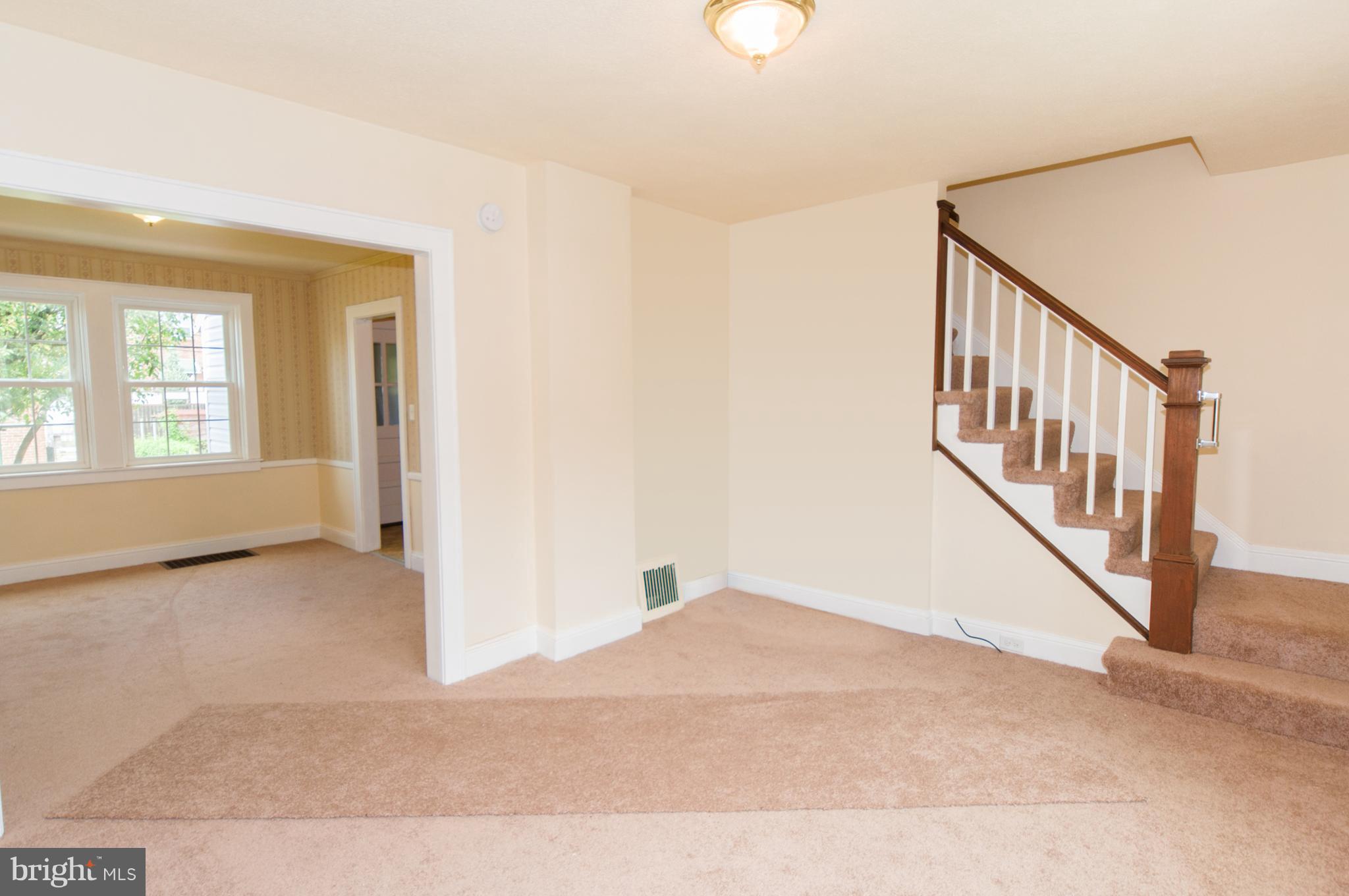 6828 Belclare Road Dundalk, MD 21222 - Photo 3 of 31