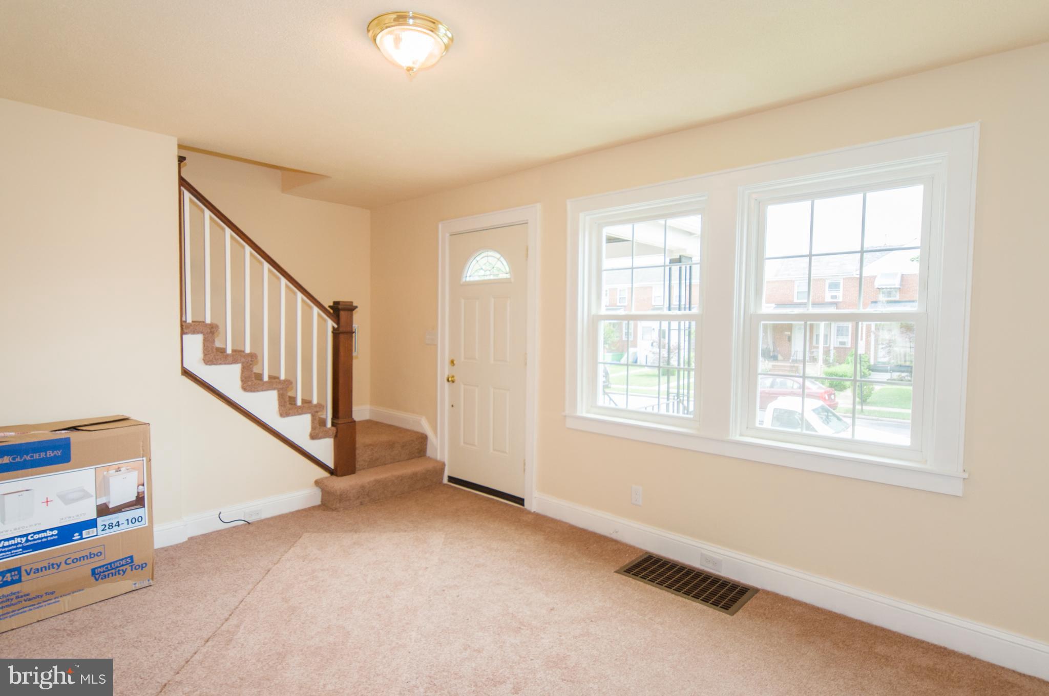 6828 Belclare Road Dundalk, MD 21222 - Photo 4 of 31