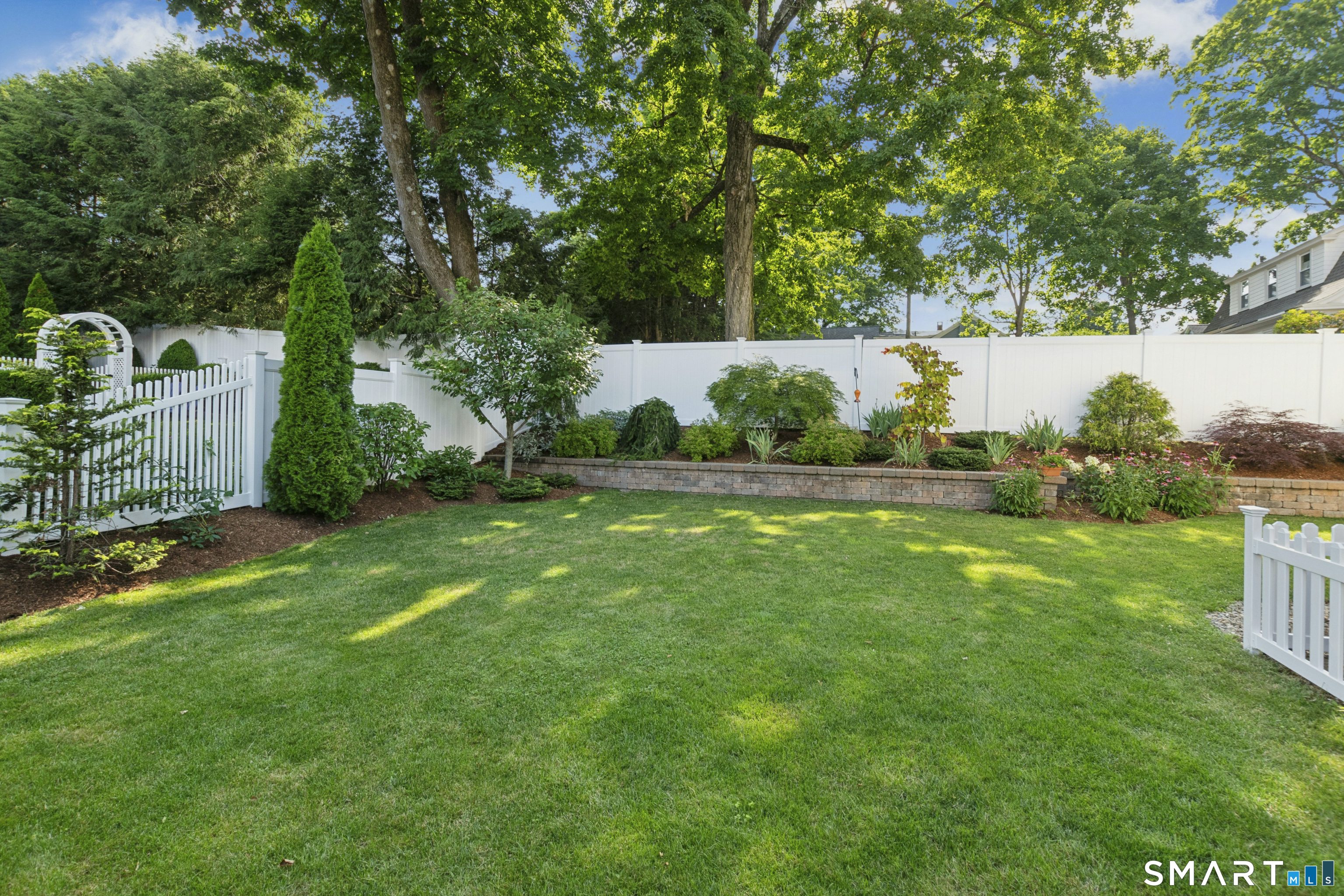 43 Catoonah Street Ridgefield, CT 06877 - Photo 31 of 40