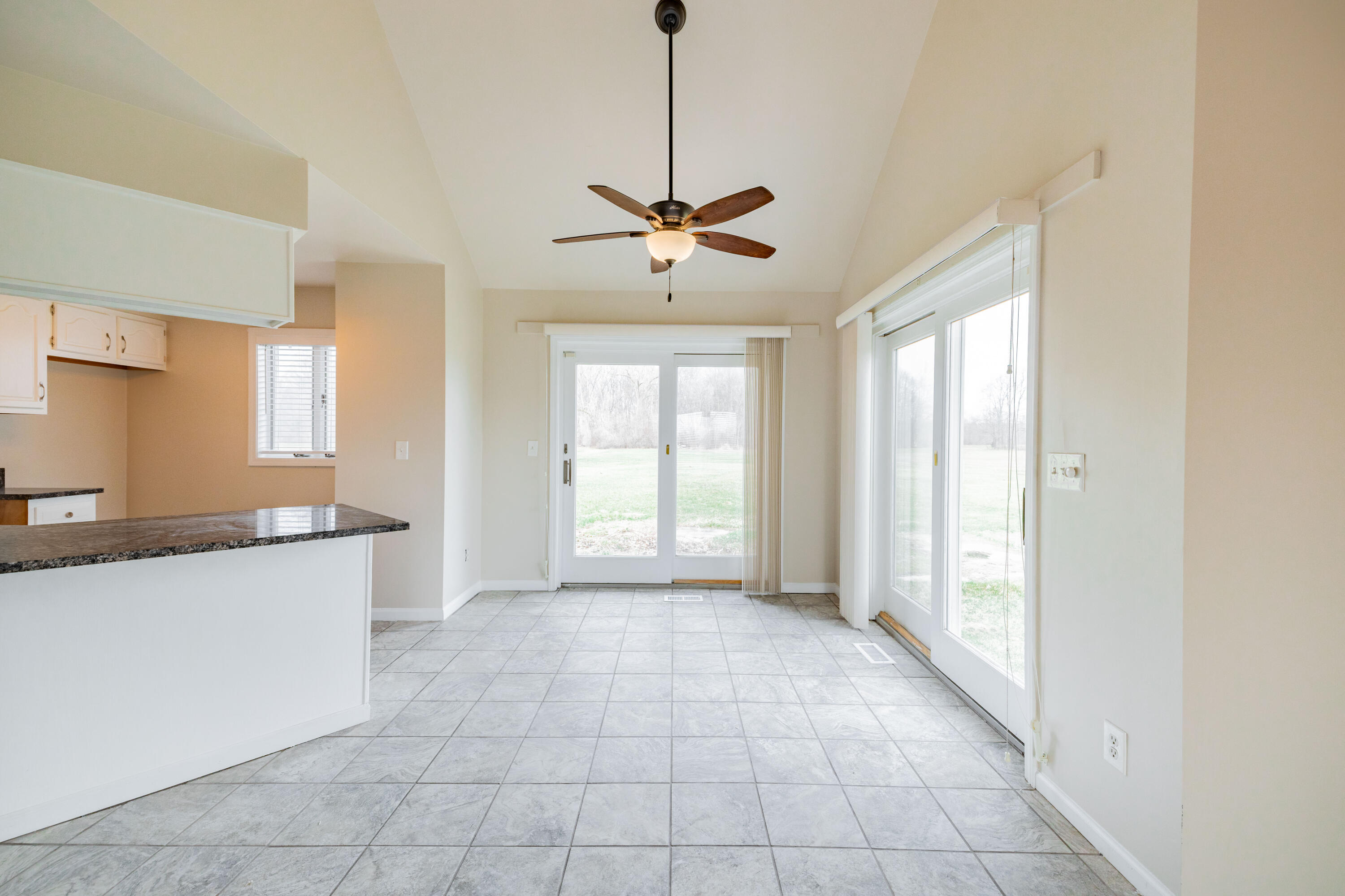 12215 Crossman Road Carleton, MI 48117 - Photo 11 of 41 12215 Crossman Rd, Carleton (11 of 41)