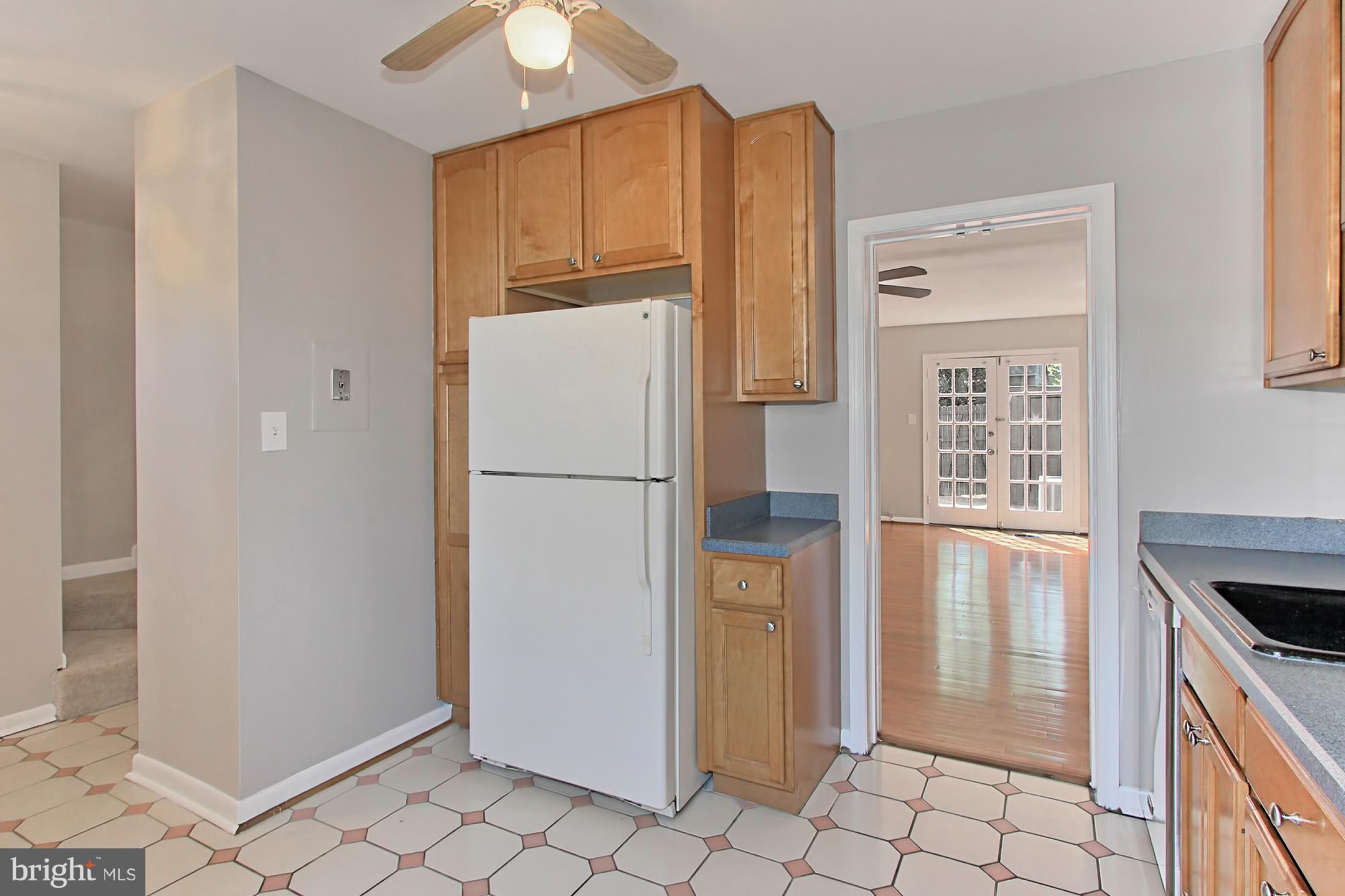 7219 Evanston Road Springfield, VA 22150 - Photo 14 of 30 Kitchen