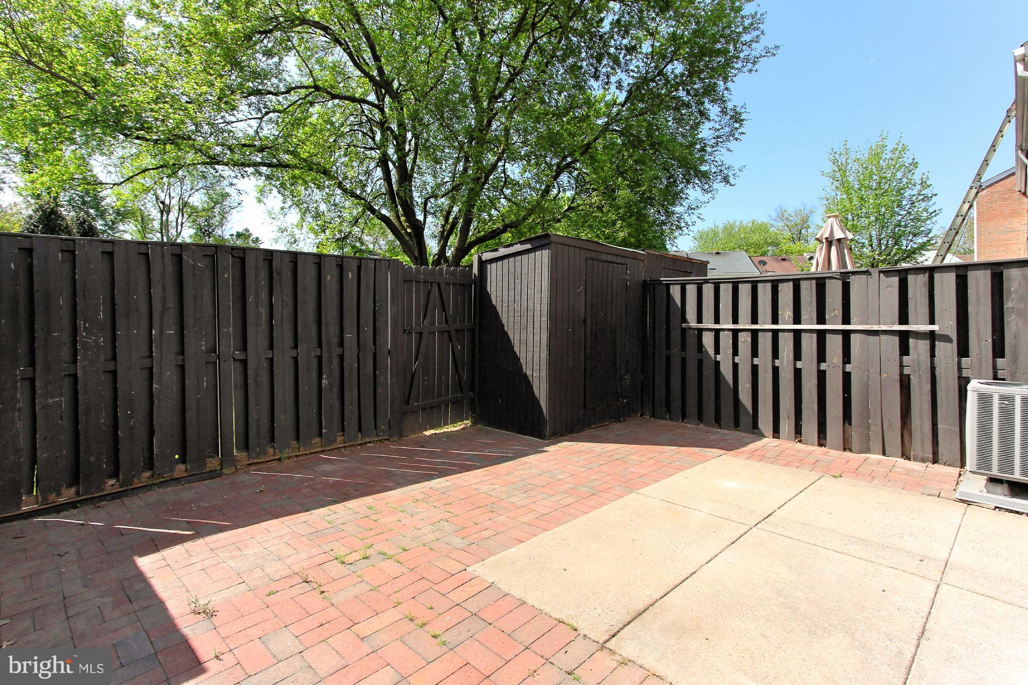 7219 Evanston Road Springfield, VA 22150 - Photo 26 of 30 Exterior Rear Patio