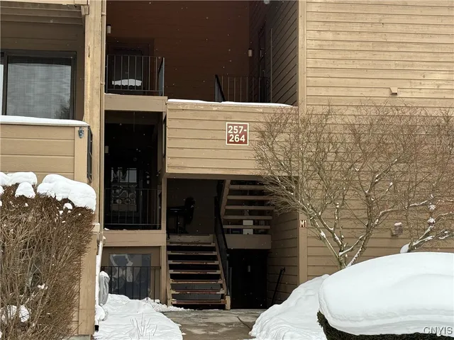 $163,000 | 258 Watertree Drive, Unit 258, De Witt, NY 13057