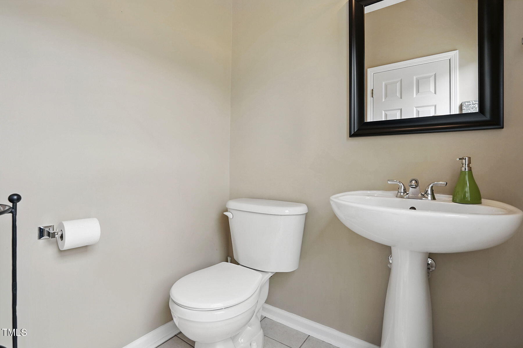 4907 Wyatt Brook Way Raleigh, NC 27609 - Photo 18 of 26 BathHalfSecondFloor WyattBrook