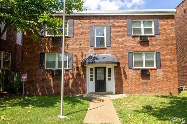 $900 | 5349 Arsenal Street, Unit 5, St. Louis, MO 63139