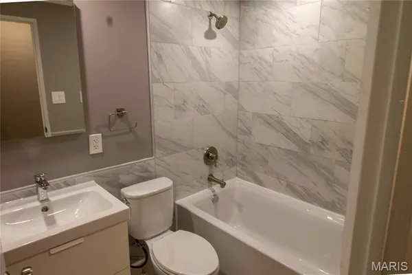 $900 | 5349 Arsenal Street, Unit 5, St. Louis, MO 63139