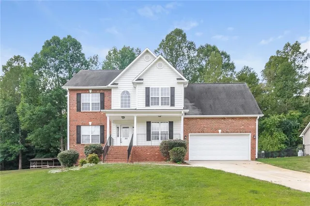 $2,225 | 180 Arbor Trail, Thomasville, NC 27360