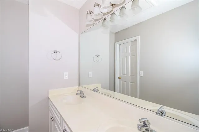 $2,225 | 180 Arbor Trail, Thomasville, NC 27360