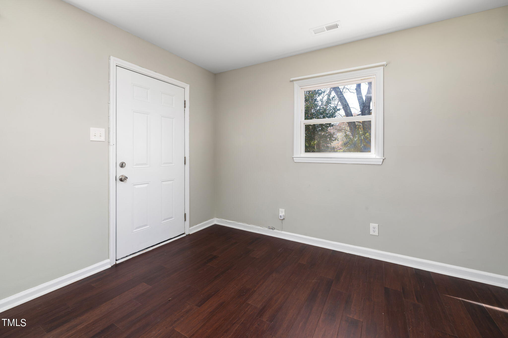 1508 Lantern Place Durham, NC 27707 - Photo 5 of 27 8-web-or-mls-7K5A4443