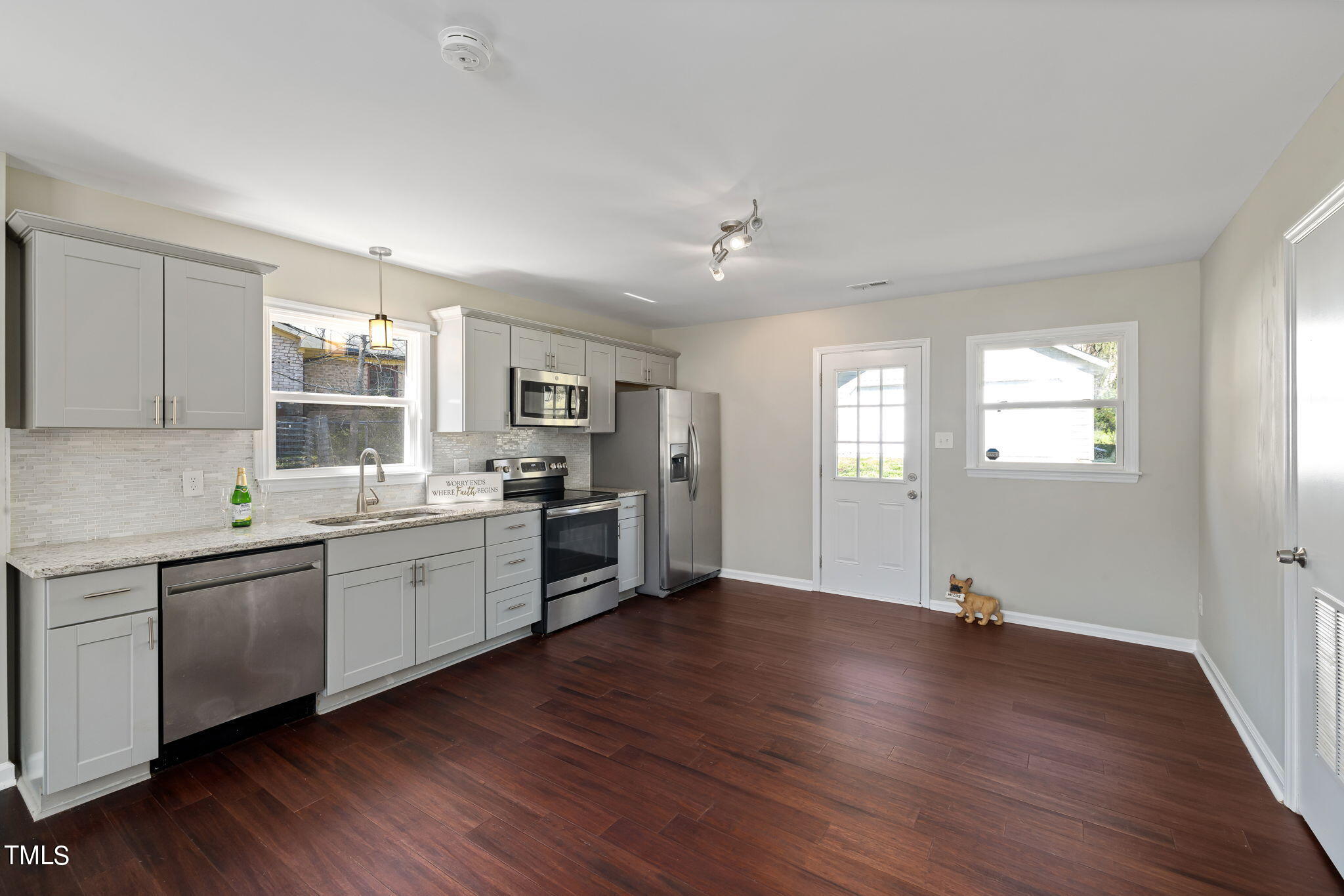 1508 Lantern Place Durham, NC 27707 - Photo 7 of 27 10-web-or-mls-7K5A4452