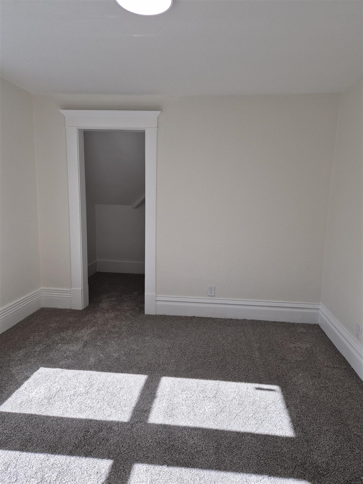 317 North Grant Avenue Three Rivers, MI 49093 - Photo 13 of 19