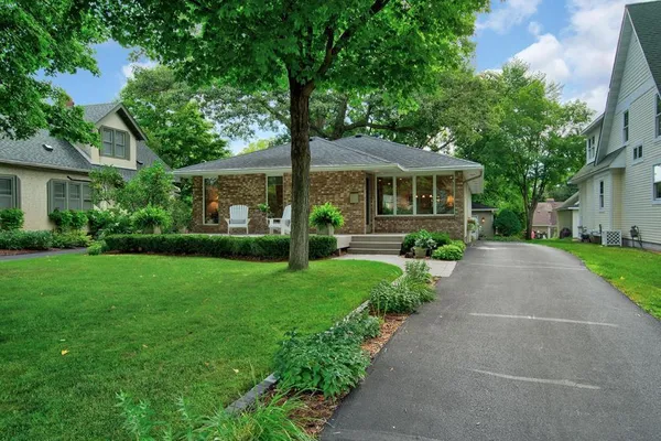 $4,950 | 214 Broadway Avenue North, Wayzata, MN 55391
