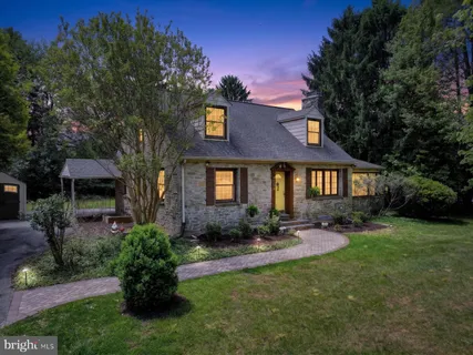 $590,000 | 2119 Edmondson Avenue, Catonsville, MD 21228
