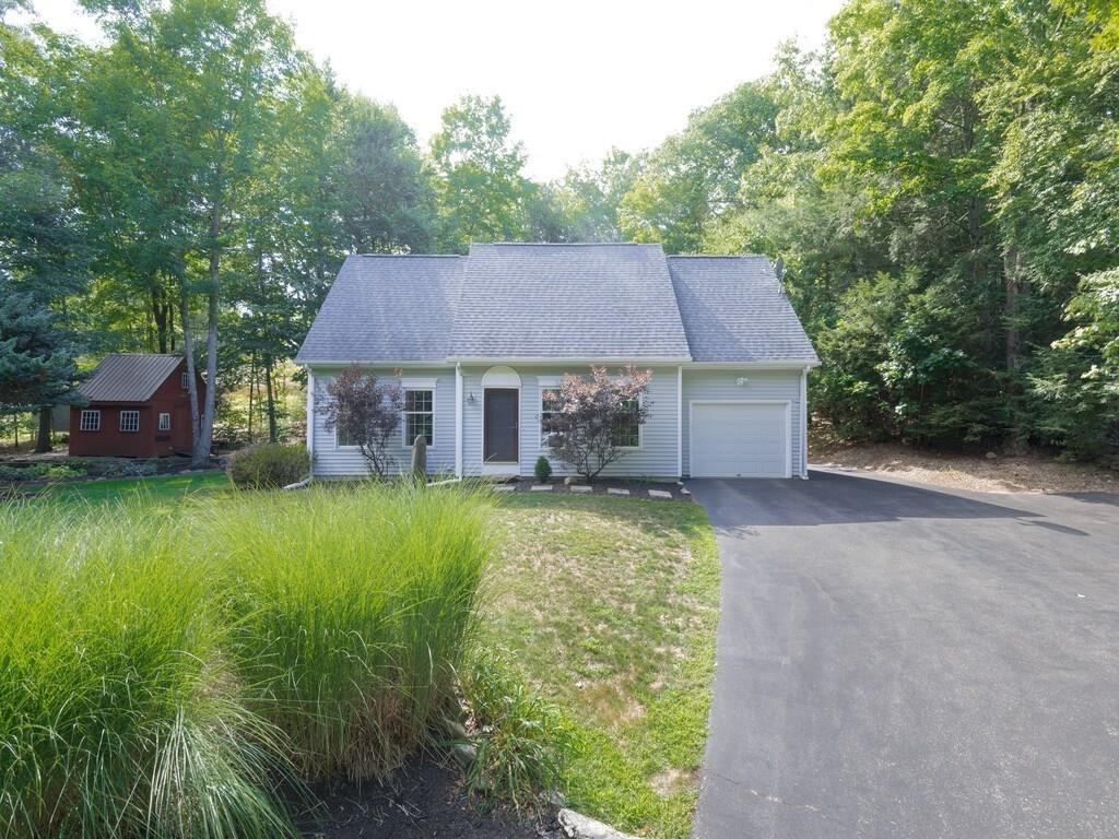 36 Breakneck Road Sturbridge, MA 01566 - Photo 4 of 40