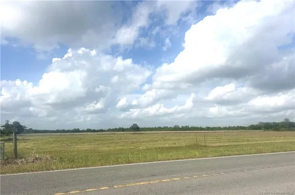 $279,500 | 13636 Vaussine Road, Welsh, LA 70591