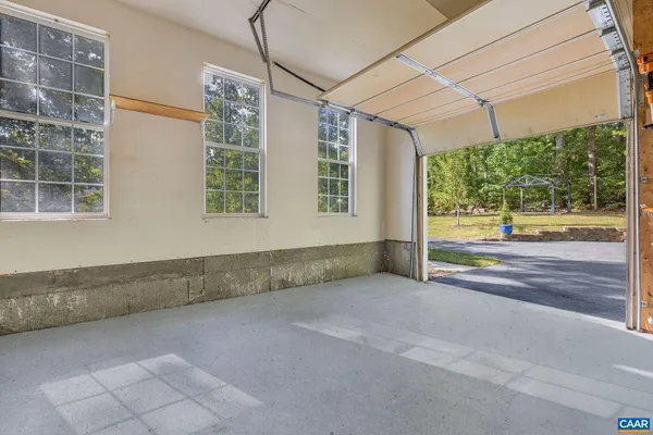 $599,900 | 419 Carter Lane, Louisa, VA 23093