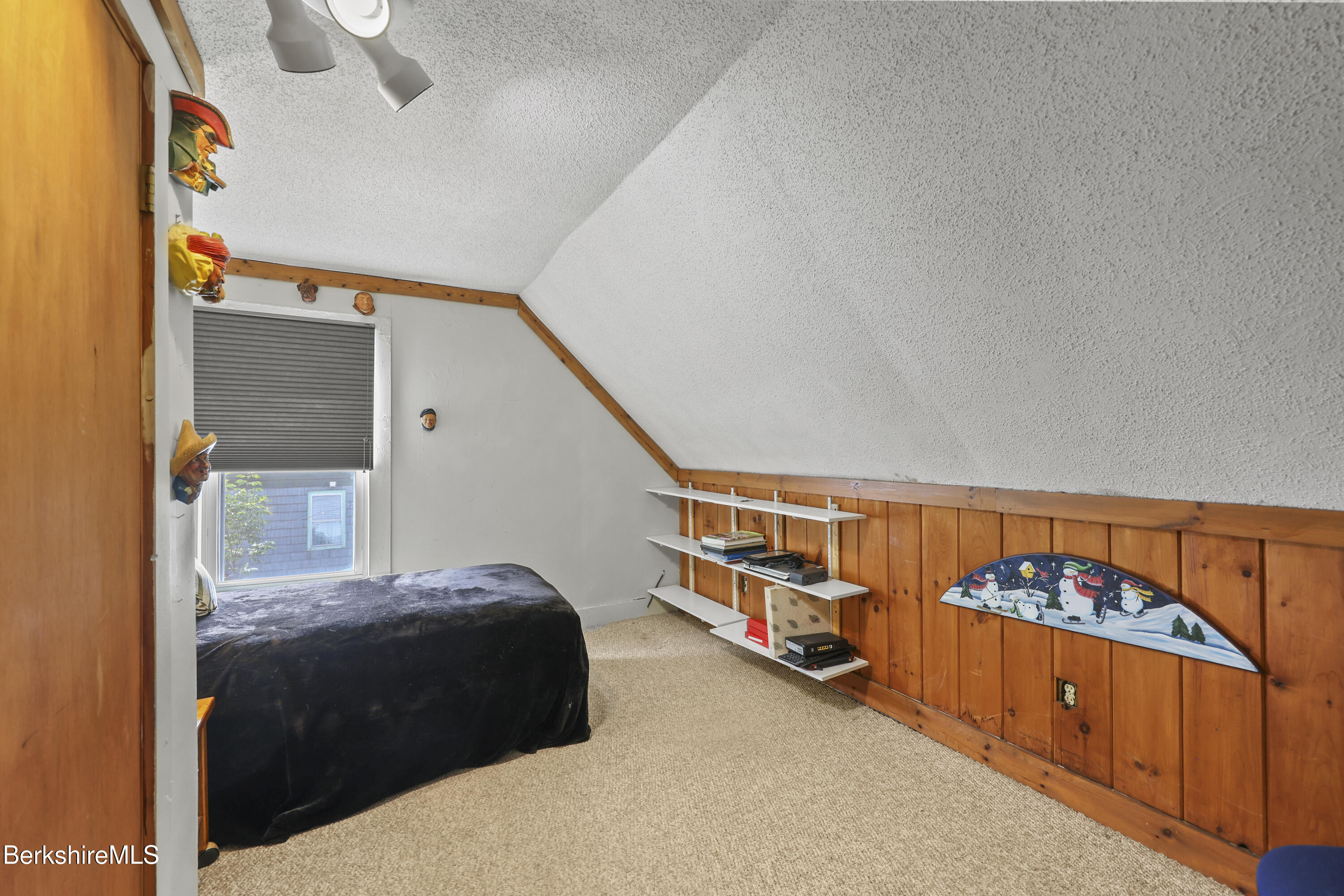 7066 Main Street Readsboro, VT 05350 - Photo 14 of 18 2nd Floor Bedroom #1