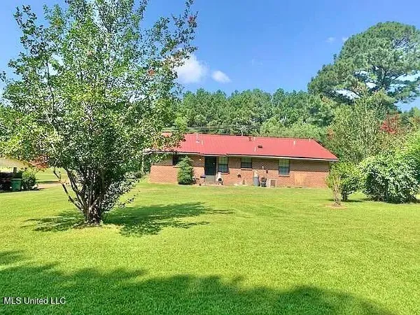 $105,000 | 807 East John C Stennis Drive, Louisville, MS 39339