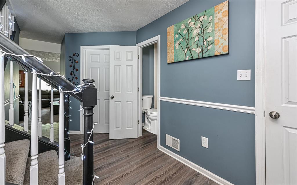 2572 B Grouse Ridge Wexford, PA 15090 - Photo 25 of 28 Entry Hall