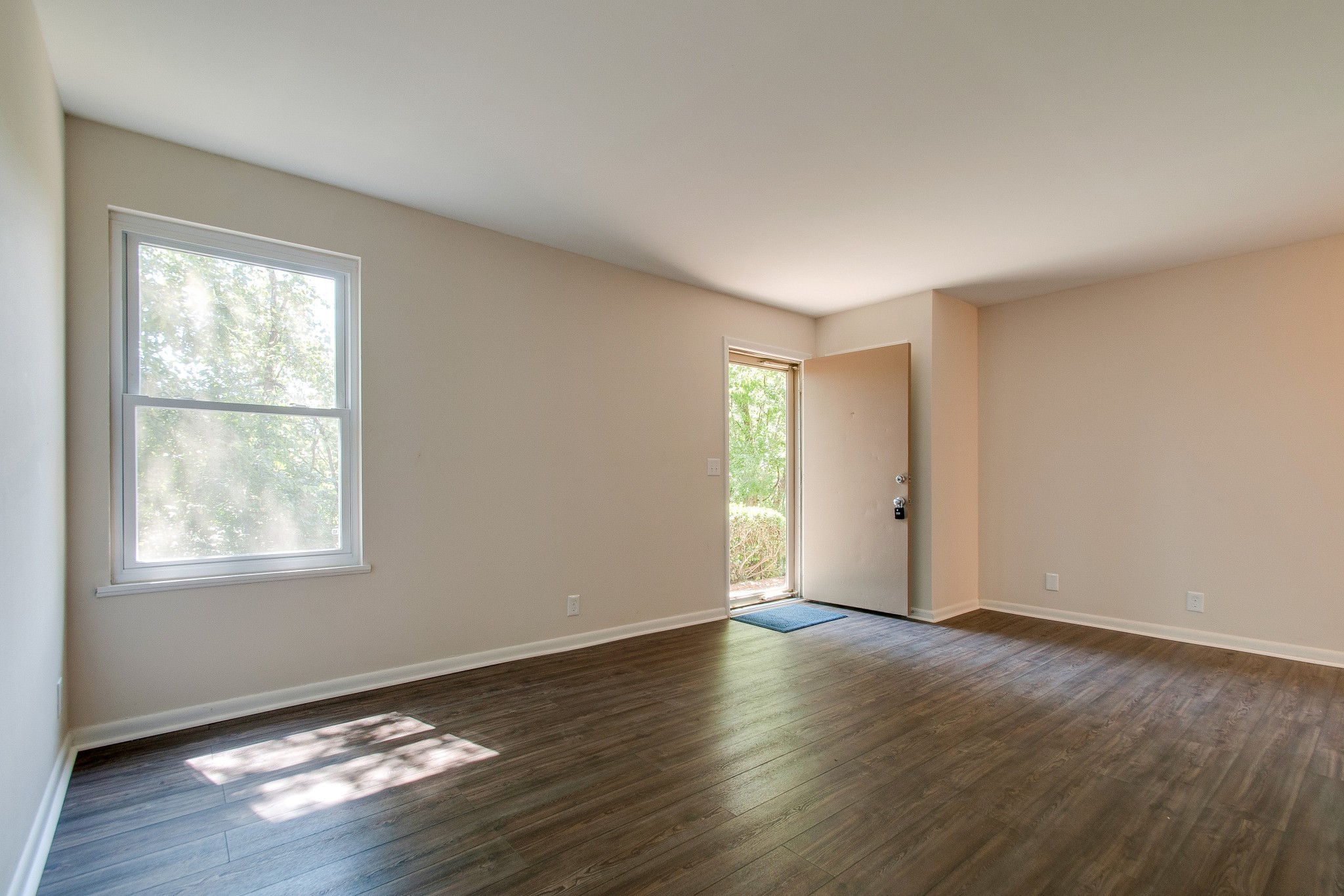 110 Bellevue Road, Unit 14 Nashville, TN 37221 - Photo 6 of 24 Gallery Image 6