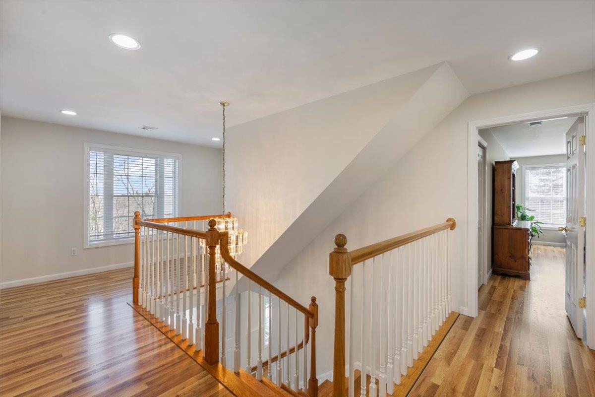 35 Longview Circle Pelham, NH 03076 - Photo 10 of 26