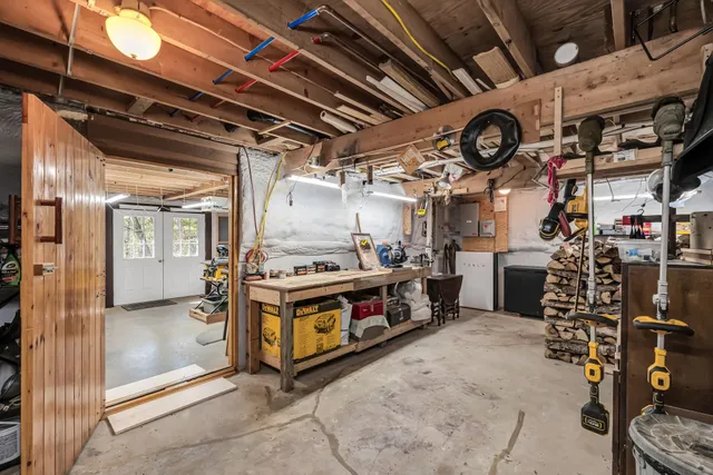 $859,000 | 60 Spencer Hollow Road, Springfield, VT 05156