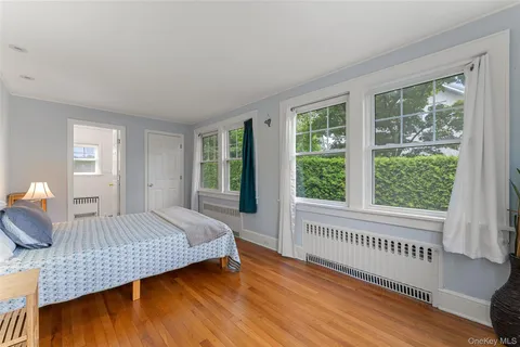 $999,999 | 1408 Shelbourne Avenue, Mamaroneck, NY 10543