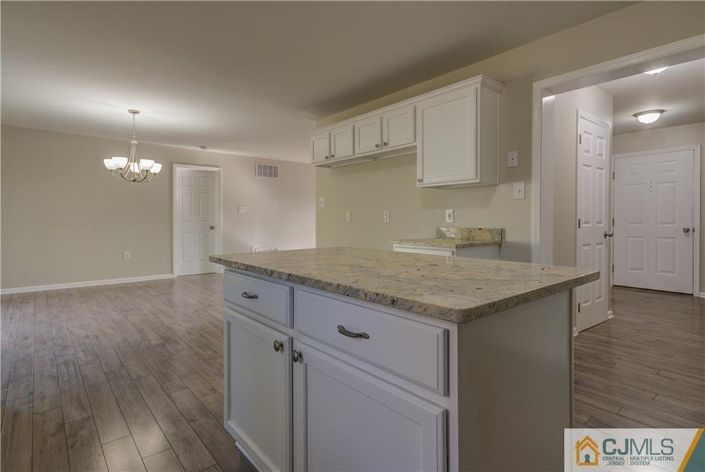 44 Wheeler Road Kendall Park, NJ 08824 - Photo 8 of 25 Gallery Image 8