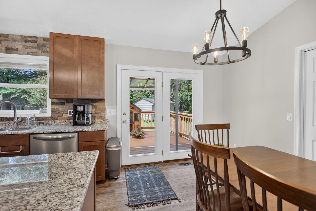 503 East Riverside Drive Bridgewater, VA 22812 - Photo 10 of 65