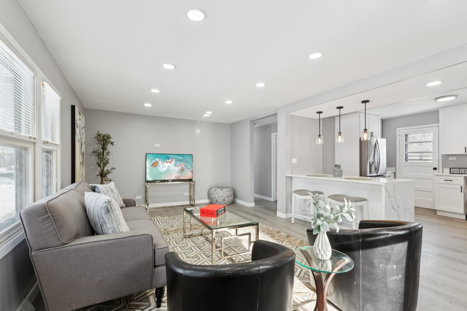 4N327 7th Avenue Addison, IL 60101 - Photo 6 of 49 a living room with furniture and a large window
