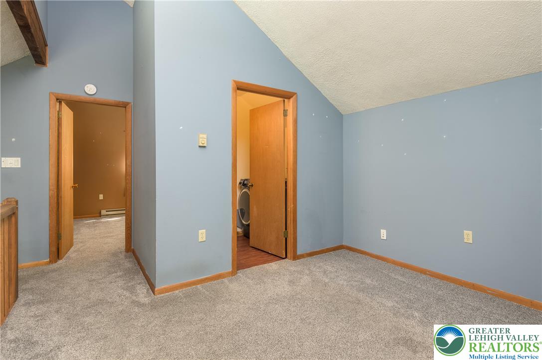 218 Blue Jay Court Bushkill, PA 18324 - Photo 27 of 37