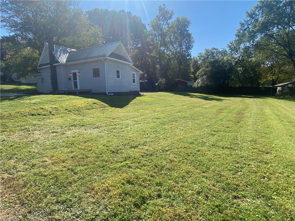 109 Reeves Lane Elkin, NC 28621 - Photo 5 of 18