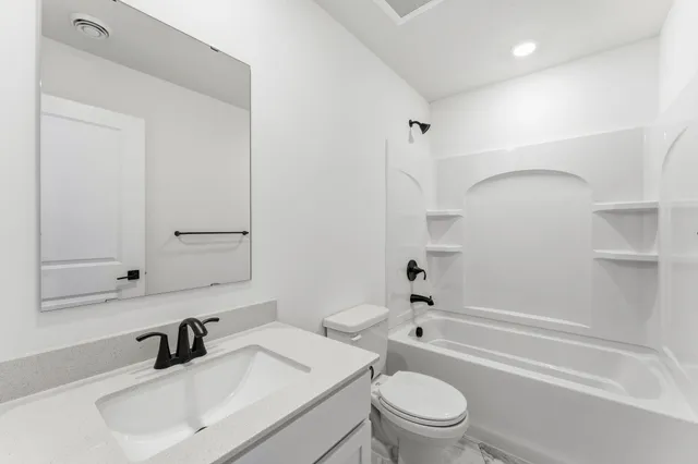 $494,750 | 1916 Ironwood Drive, Carver, MN 55315