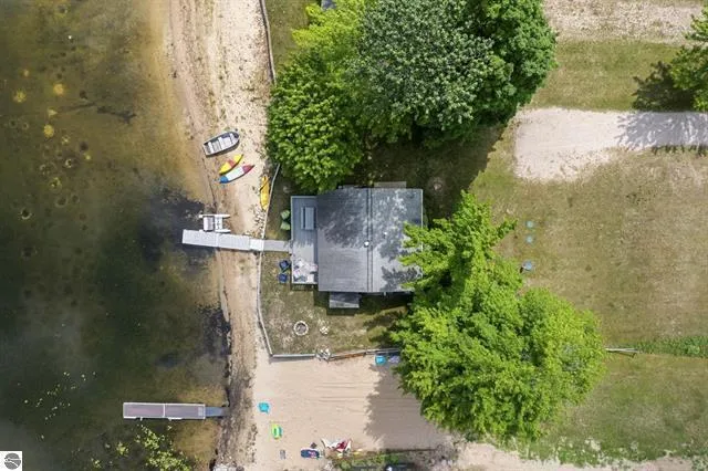 $262,500 | 9301 East 50 Road, Cadillac, MI 49601