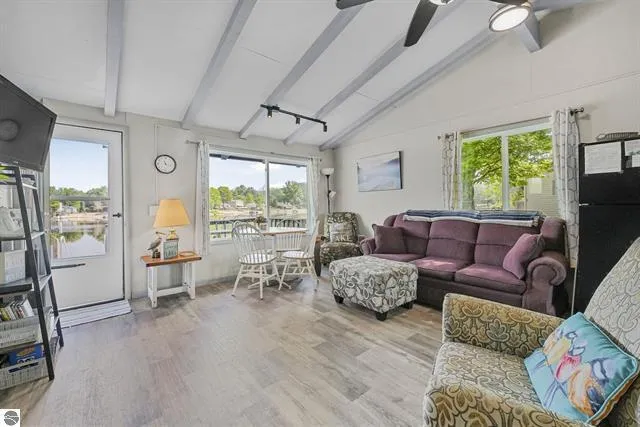 $262,500 | 9301 East 50 Road, Cadillac, MI 49601